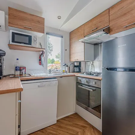 Campsite Mobilhome A La Reserve 4*